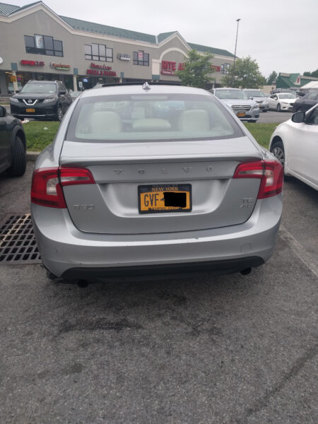 The picture of the assailants car